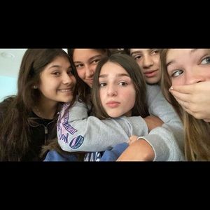 Meet your Posher, Jade